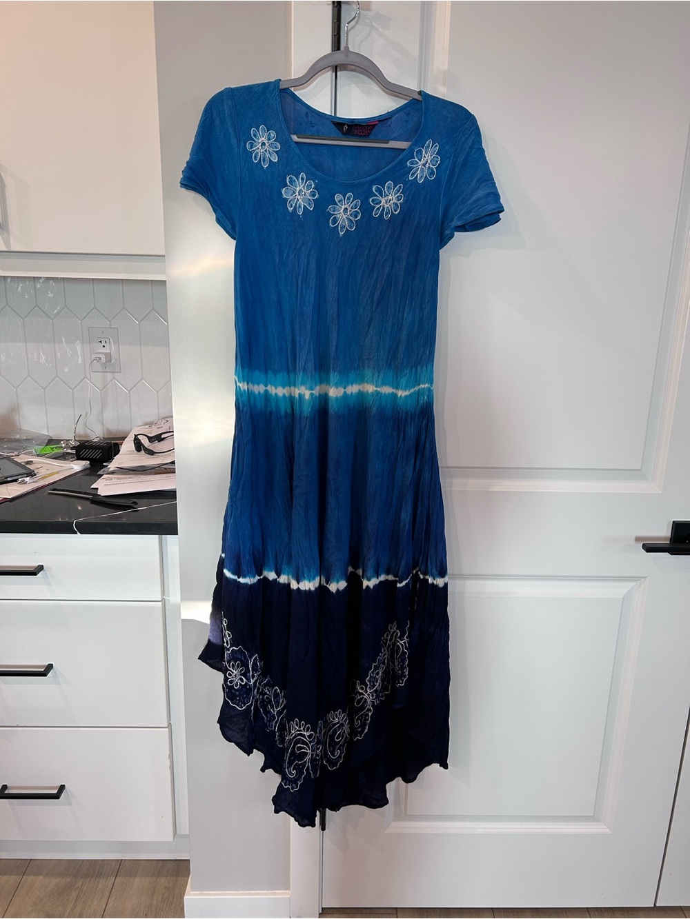 Model France Blue Tie-Dye Embroidered Floral Boho Midi Dress Short Sleeve